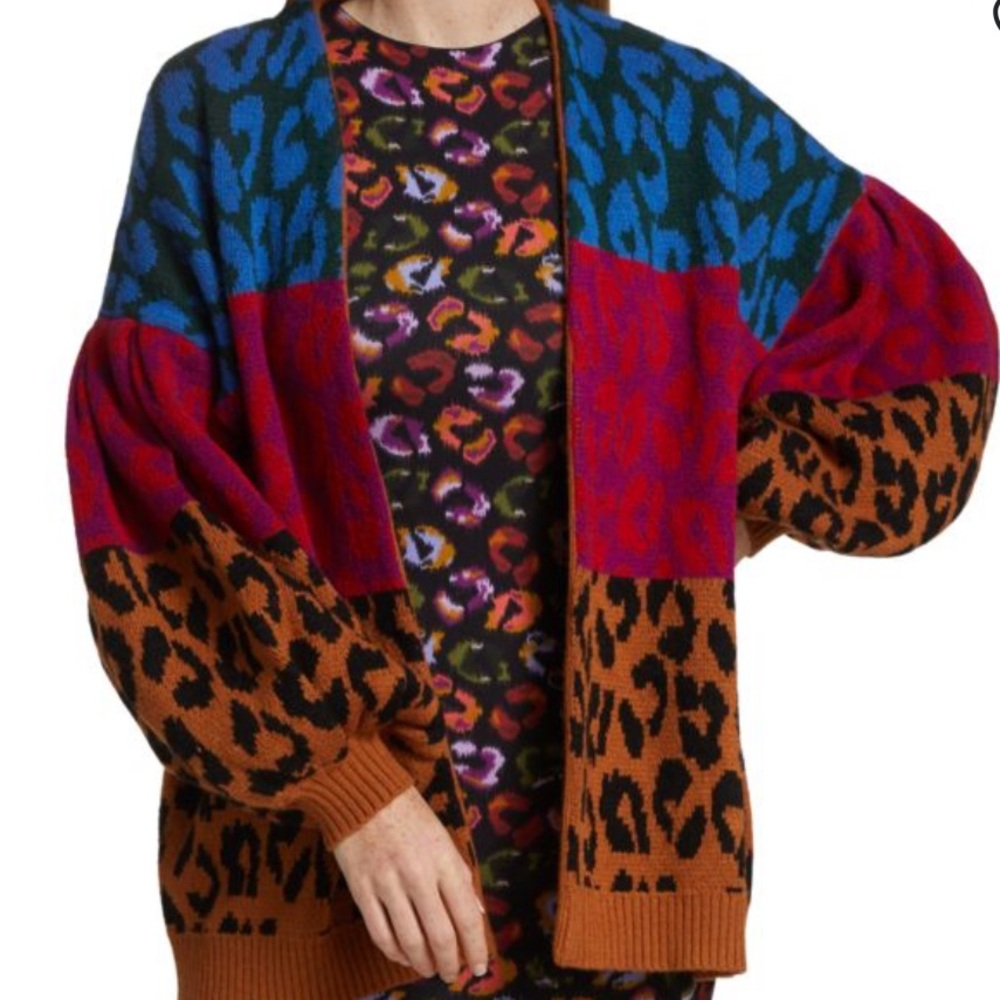 FARM RIO
Striped Leopard Pattern Cardigan